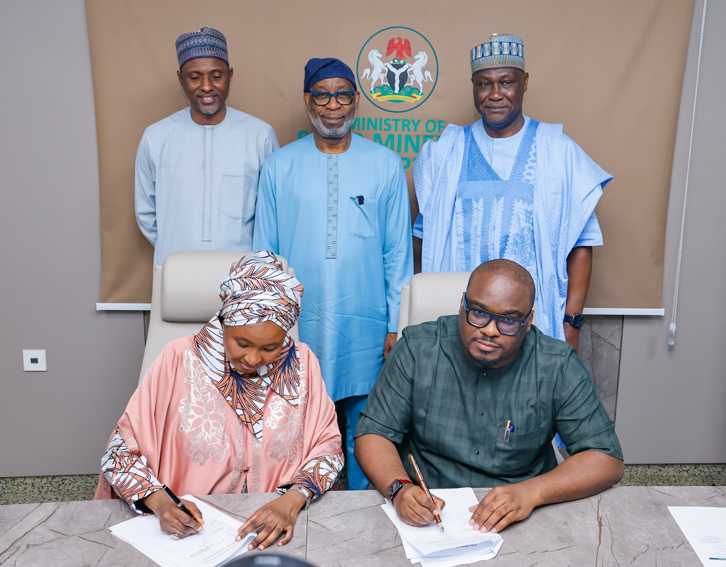 SMDF boss, Fatima Shinkafi, signed on behalf of the federal government, while Franklin Edochie, Deputy Director & Head, Metals & Mining of the African Finance Corporation (AFC), signed on behalf of AFC. President/Chief Executive Officer of AFC, Samaila Zubairu, and Minister of Solid Minerals Development, Dele Alake, witnessed the ceremony.