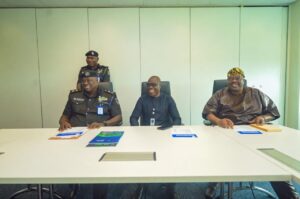 Adeleye Falade, MD, NLNG, (centre); Olakunle Osobu, Deputy MD (right) receive Rivers State Commissioner of Police, Gbenga Adepoju during a courtesy visit to NLNG‘s Corporate Head Office, Port Harcourt.