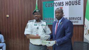 EFCC probes two suspects over undeclared $461,600 at Kano Airport