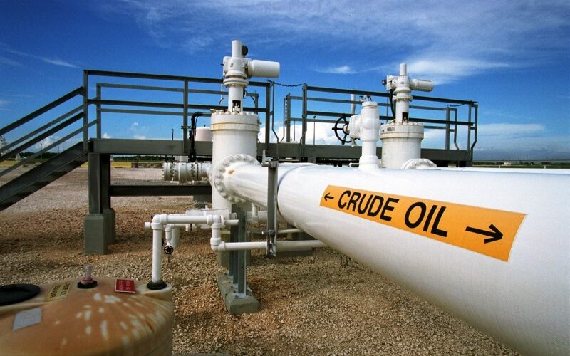 Crude oil pipelines