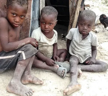 Starving children (Photo Credit: Love A Child)