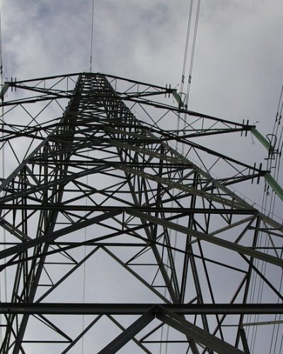 A transmission tower [PHOTO CREDIT: Ellesmere Port Cheshire https://www.flickr.com/photos/oneterry/15143973918]