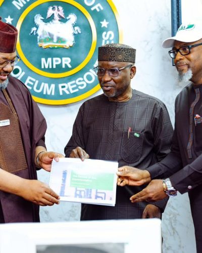 L-R: Executive Chairman/CEO of the Presidential Initiative on Compressed Natural Gas and Electric Vehicles (Pi-CNG & EV), Ismaeel Ahmed; Minister of State for Petroleum Resources (Gas), Ekperikpe Ekpo; and Coordinator of the Decade of Gas Secretariat, Ed Ubong, during the presentation of progress reports on the CNG programme to the Minister at the Ministry of Petroleum Resources, NNPC Towers, Abuja, on Friday.