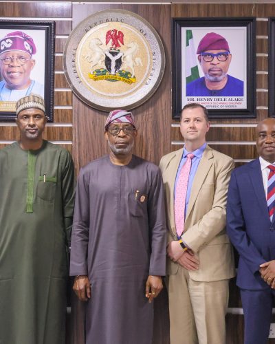 L-R: D-G, Mining Cadastre Office, Simon Nkom, Permanent Secretary,  Ministry of Solid Minerals Development, Faruk Yabo, Minister of Solid Minerals Development, Dele Alake, Economic Officer at the United States Embassy, Jonathan Baas, Managing Director of the Nigerian Solid Minerals Company, Martins Imonite, and Director-General of the Nigeria Governors’ Forum (NGF), Abdulateef Shittu, during the inauguration of members of the US-Nigeria Solid Minerals Committee in Nigeria on 27 October.